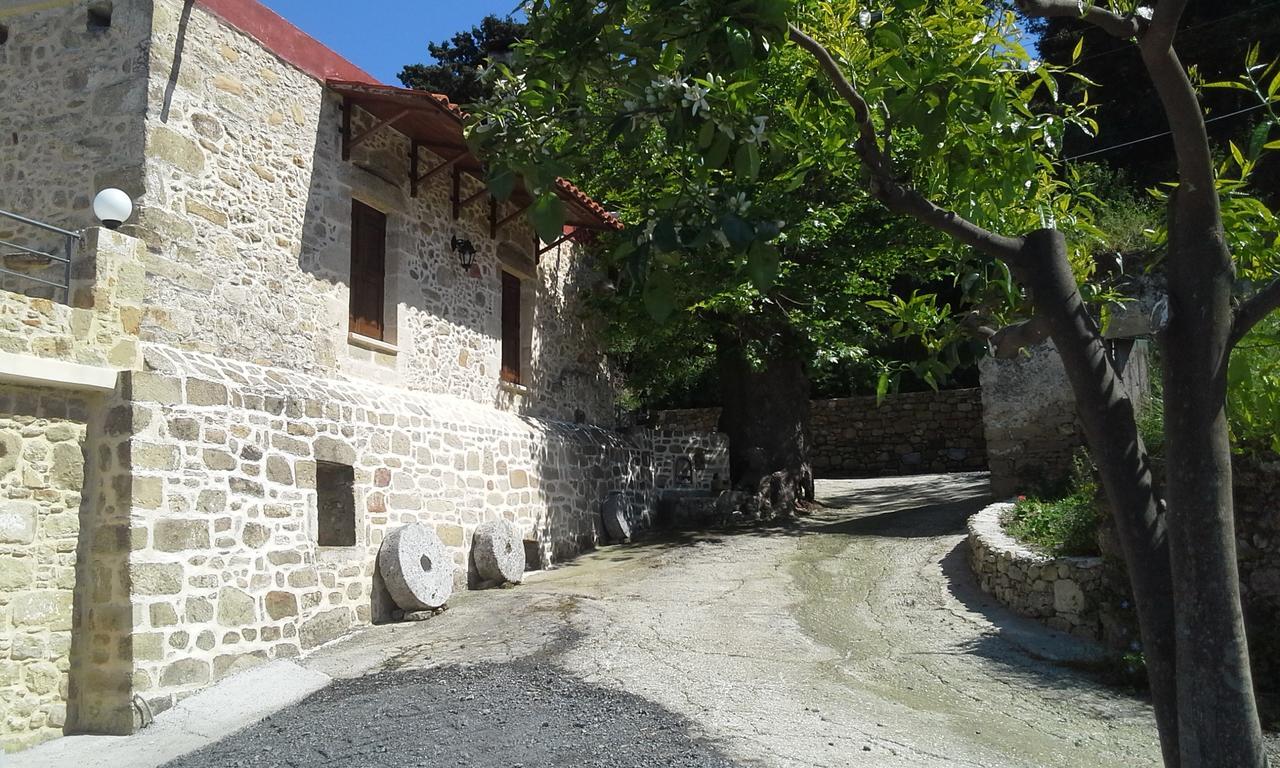 Traditional House Koukounara Kíssamos Exterior foto